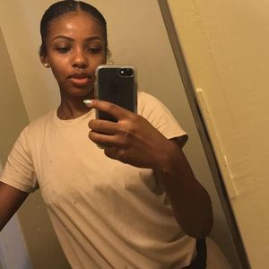 Meet your Posher, Monae